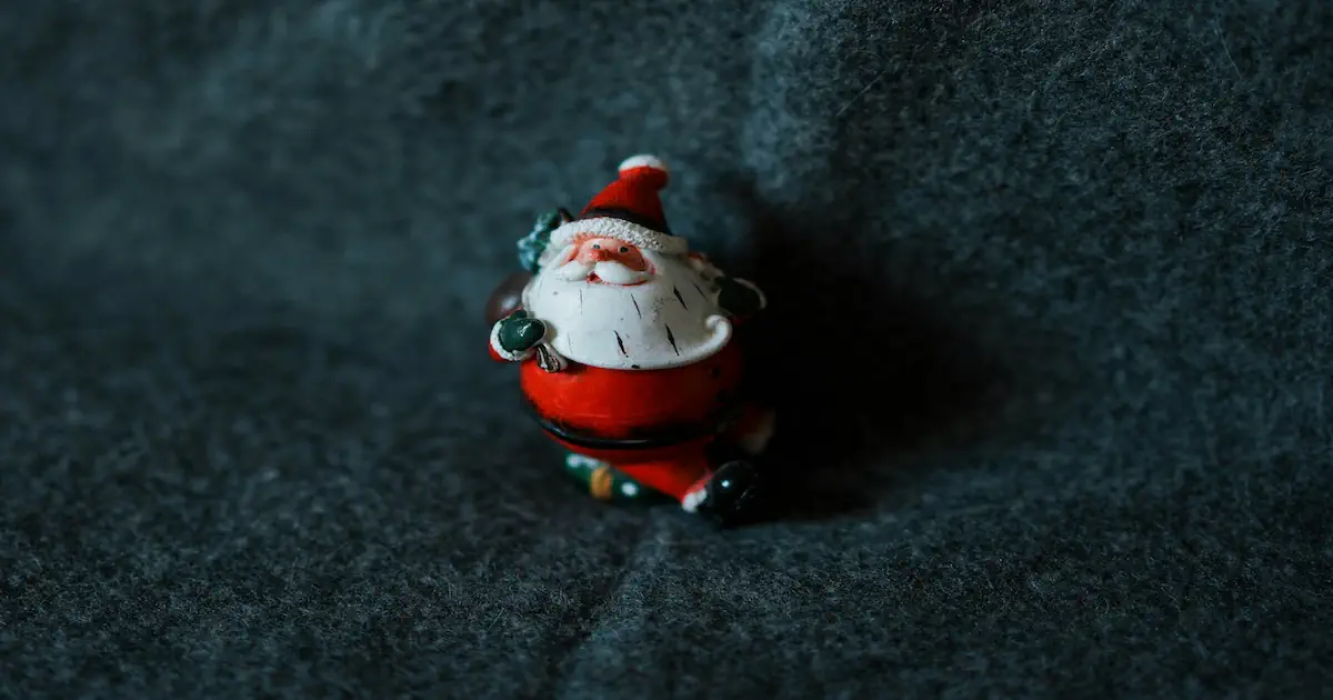 An Easy Tutorial for Creating a Joyful Felt Santa Claus