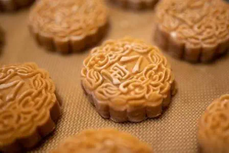 The Cultural Importance of Mooncake in Traditional Chinese Celebrations