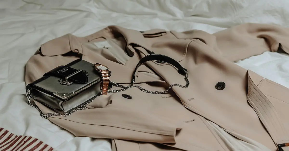 Selecting the Ideal Color for a Woman’s Coat